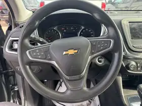 2023  CHEVROLET EQUINOX - Image 3