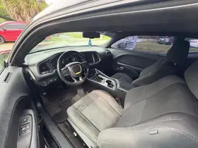 2016  Dodge Challenger - Image 10