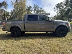 2010  Ford F150 - Image 6