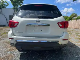 2017  Nissan Pathfinder - Image 7